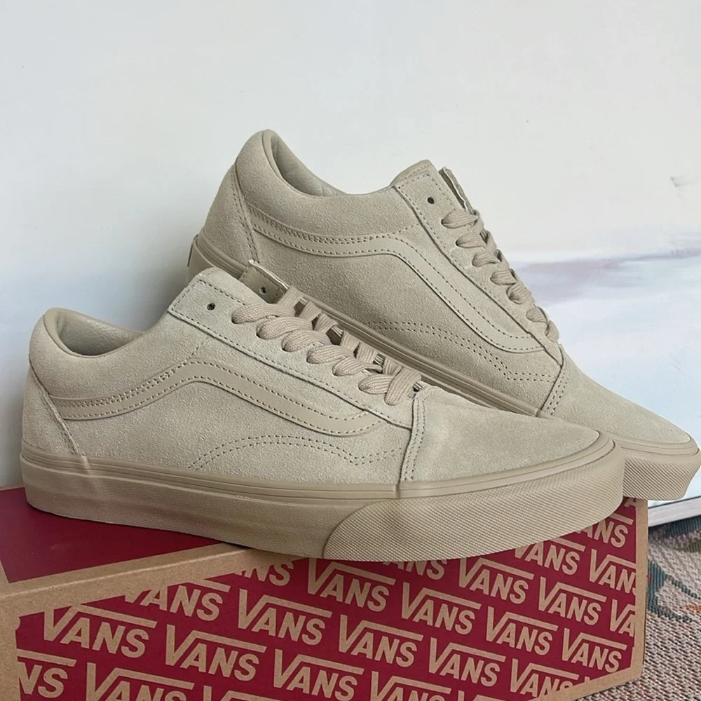 Vans Men’s Old Skool Mono Suede Tan
VN000CPSTAN
Sneakers - Picture 6 of 16